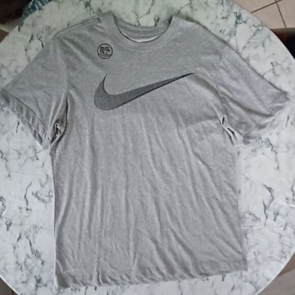 Nike Tee Dri-Fit Shirt Mens Medium‎ Gray Training Athletic Cotton Polyester NEW - Picture 1 of 8